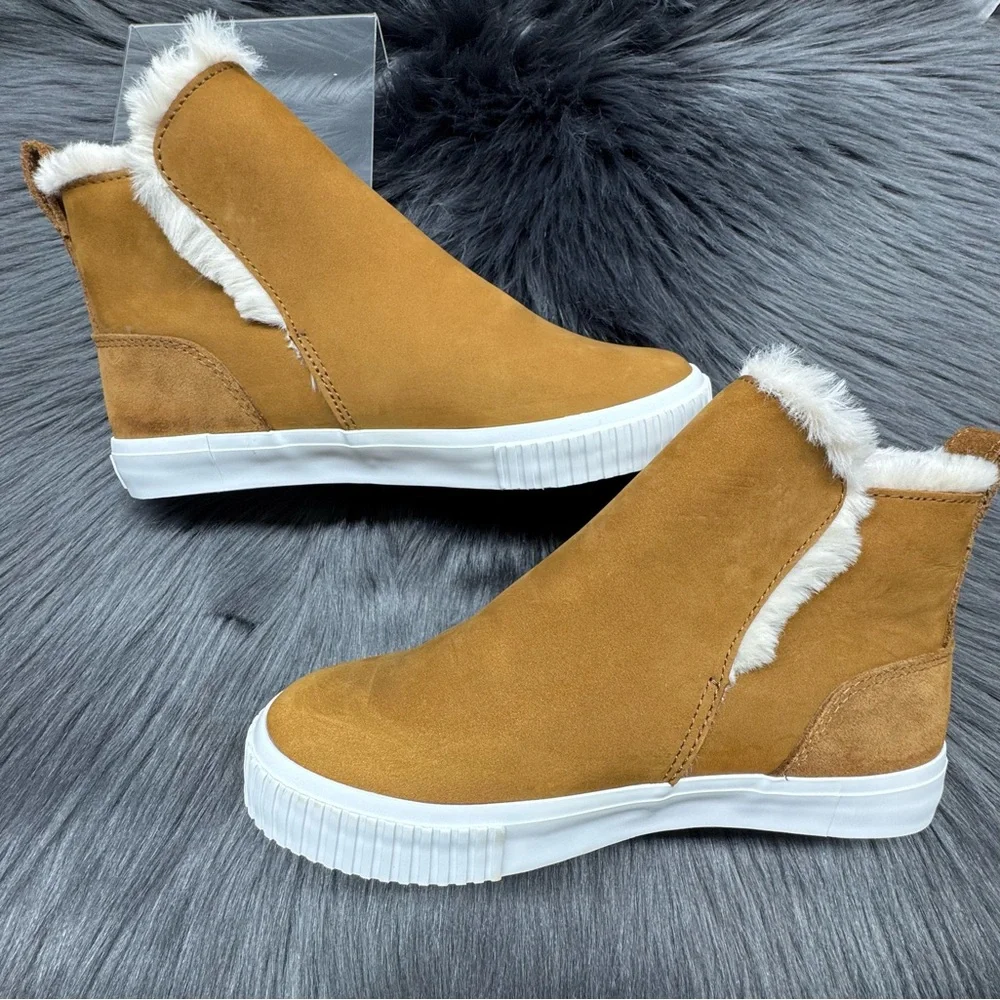Timberland Women's Skyla Bay Pull-On Sneaker Ankle Booties Size 6 - Picture 6 of 9